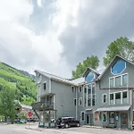 Classic Ski Condo, Steps To Chair 7 And On Shuttle Route