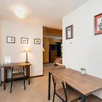 Manitou 4 By Alpine Hotel *