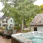 Holiday home The On South Oak - Steps To The Gondola! Telluride
