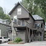 Tri-Level Condo, Close To Coonskin Lift!