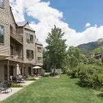 A Slice Of Paradise By The River