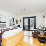 River Retreat! Mtn View Balcony, Pool, Hot Tub Viking 210 *