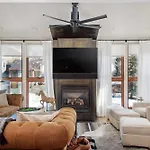 Telluride Lodge