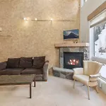 Holiday home In Out 5 Minute Walk To Everything