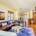 Terraces 1401 - Terraces View