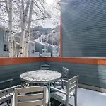 Telluride Lodge