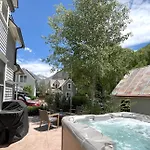 The On South Oak - Steps To The Gondola! Holiday home
