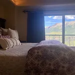 Penthouse At The Peaks 622