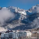 Peaks Penthouse 851