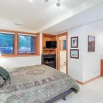 Telluride Lodge 337