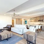 Penthouse At The Peaks 751