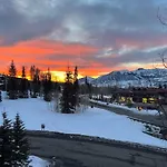 Lorian 7 Steps From The Ski Slopes, Hot Tub, Gym