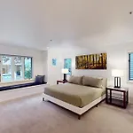 Depot Ave - 445