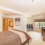 Westermere 311 By Avantstay Gorgeous Condo In Great Location