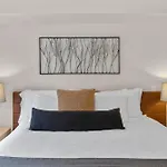 Lift 7 And Gondola 1Block Saltwaterpoolhottub And Riverview