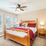 Giant Riverfront Deck W Grill, Tons Of Space Viking Lodge 100Ab Condo
