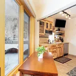 Giant Riverfront Deck W Grill, Tons Of Space Viking Lodge 100Ab Condo