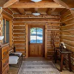 Bear - Modern Log At Easy Ski-in-out Location Villa *