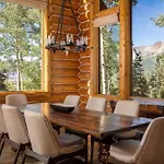 Villa Bear - Modern Log At Easy Ski-in-out Location *