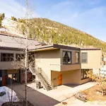 Cimarron Lodge 22 By Avantstay Ski-Inski-Out Property In Complex W Two Hot Tubs Permit12986