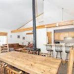 Smuggler F By Avantstay Gorgeous Condo Close To Lift 7