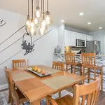 Etta Place Too 107 By Avantstay Close To Town The Slopes In Complex W Communal Pool Hot Tub