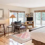 Blue Mesa Lodge By Avantstay