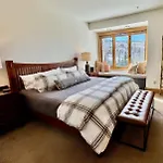 Holiday home Aspen Ridge 4 By Alpine