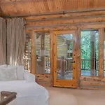 Absolutely Amazing Slopeside Mountain Lodge With Spa