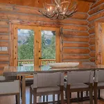 Absolutely Amazing Slopeside Mountain Lodge With Spa