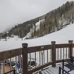 Sunny Condo, Box Canyon Views, Pool & Hot Tub