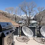 Upscale Near Lift And Town With Mountain Views Holiday home