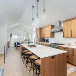 Holiday home Upscale Near Lift And Town With Mountain Views Telluride