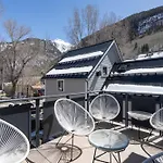 Upscale Near Lift And Town With Mountain Views Telluride