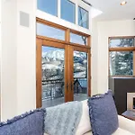 Slopeside By Exceptional Apartment