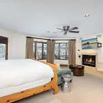 Apartment Slopeside By Exceptional