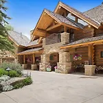 Hilltop Hideaway By Exceptional Stays