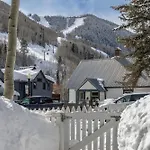 Heritage House By Exceptional Stays