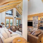Centrum Penthouse By Exceptional