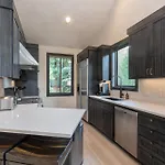 Chalet Brightside By Exceptional