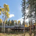 Twin Elk By Exceptional Chalet