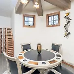 Twin Elk By Exceptional Chalet *