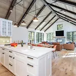 Mountain Modern Rustic By Exceptional Stays