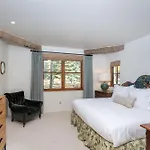 Mountain House By Exceptional Stays