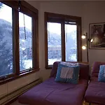 Manitou Riverhouse