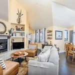 Holiday home Blue Mesa By Avantstay