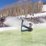 Ski In Out In Town! Ski Area Views, Fireplace, Hot Tub Condo