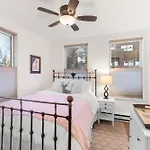 3 Bedroom 3 Bathroom Walking Distance To The Gondola