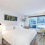 One Block Walk To Gondola, Lockers Downstairs, River Trail Close By! *