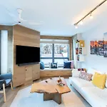 One Block Walk To Gondola, Lockers Downstairs, River Trail Close By! Telluride
